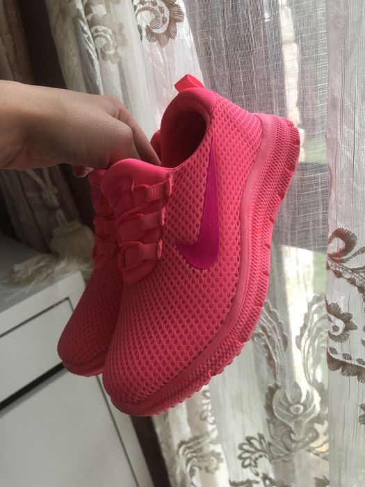 Детски маратонки за момиче