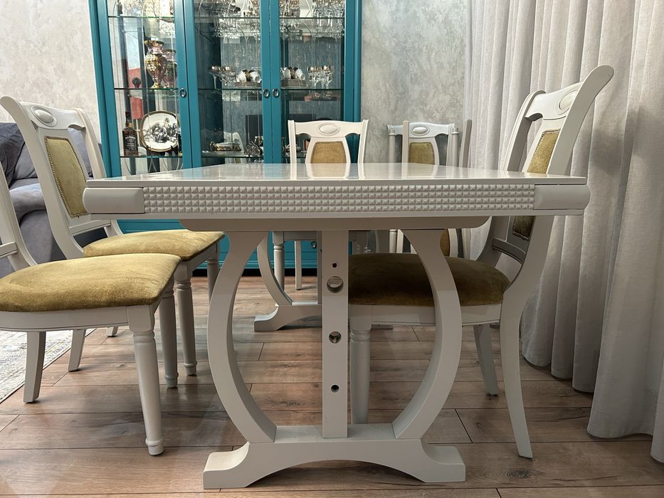 Продам стол со стульями