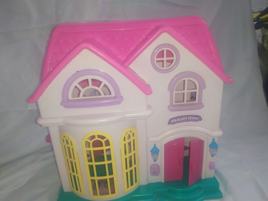 Домик б/у без мебели