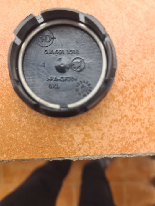 Vând set Capace pentru jante aliaj Skoda diametru 55mm cod 5JA 601 151 A