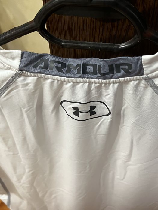 Under Armour compress tee