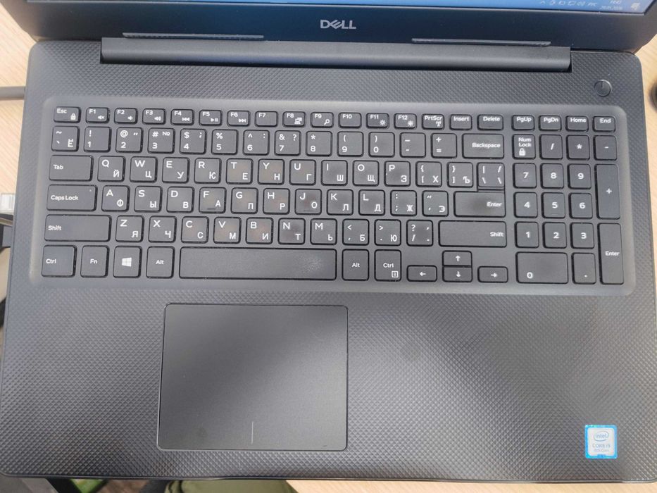 Ноутбук Dell Vostro 3580 i5-8265U