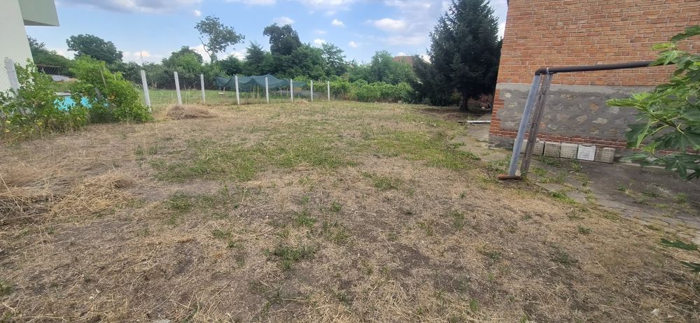 Етаж от къща под наем в с. Бенковски, обл. Пловдив