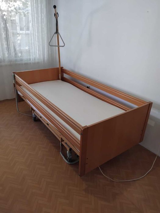 Медицинско легло