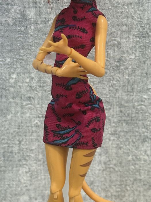 продам куклу монстр хай торалей страйп