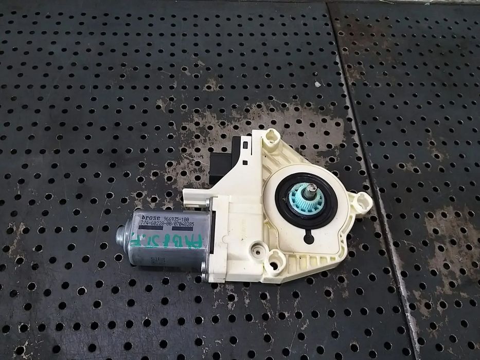 Motoras macara stanga fata audi a4 b8 8k 966935100 7746022800 8k0959801