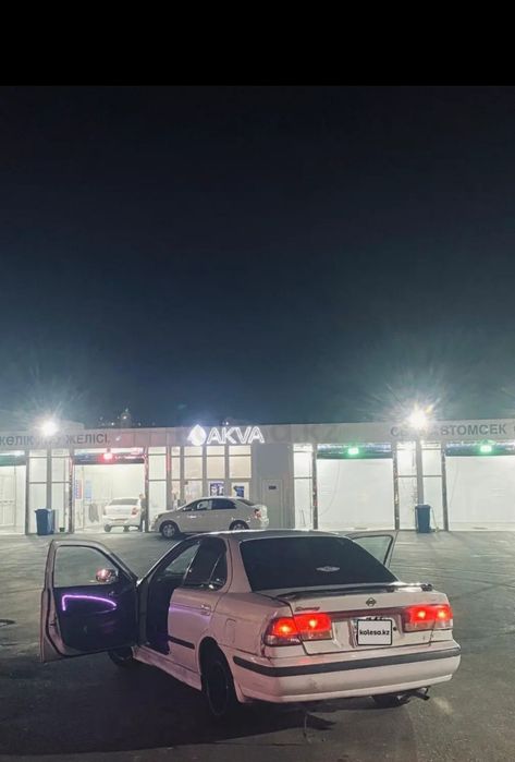 Nissan sunny 1,5  автомат