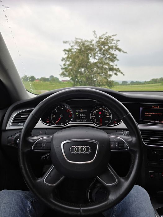 Vand Audi A4 B8.5 Avant 2.0tdi 136cp negociabil