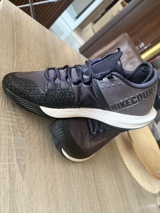 Маратонки NIKE 45