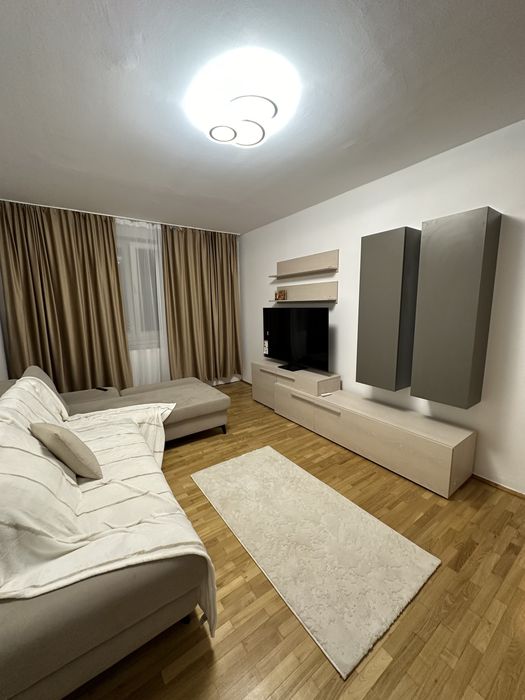 Inchiriez apartament 3 camere/ 5 min. metrou Piata Sudului
