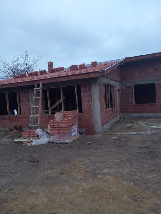 Стойтелни услуги