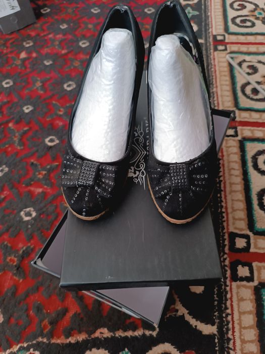 Женский туфли нарядний