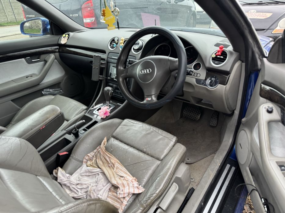 Dezmembrez Audi A4 B6 Cabrio 2.5 TDI BDG 2005