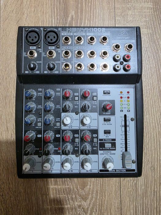 Mixer Behringer xenyx 1002