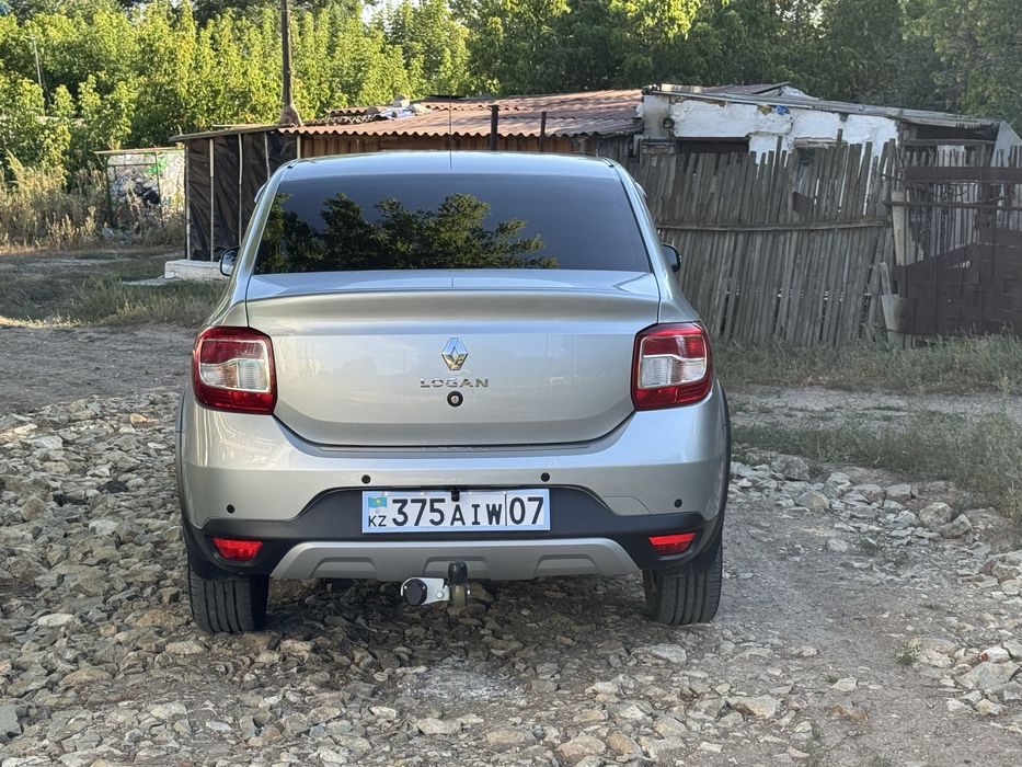 Продам рено логан степвей