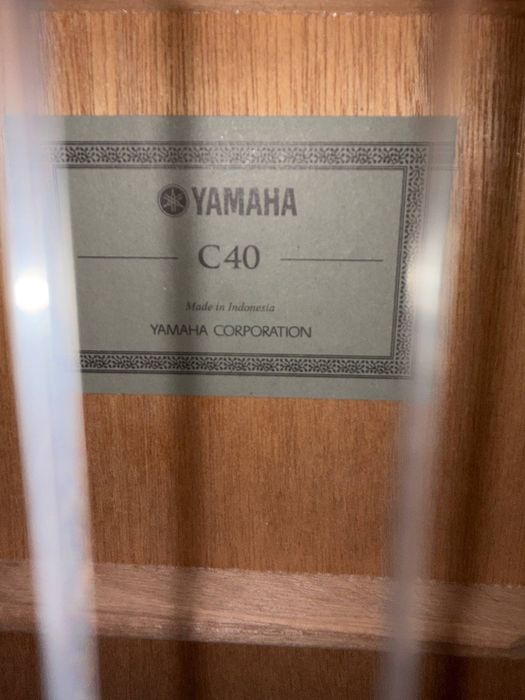 Гитара Yamaha C40