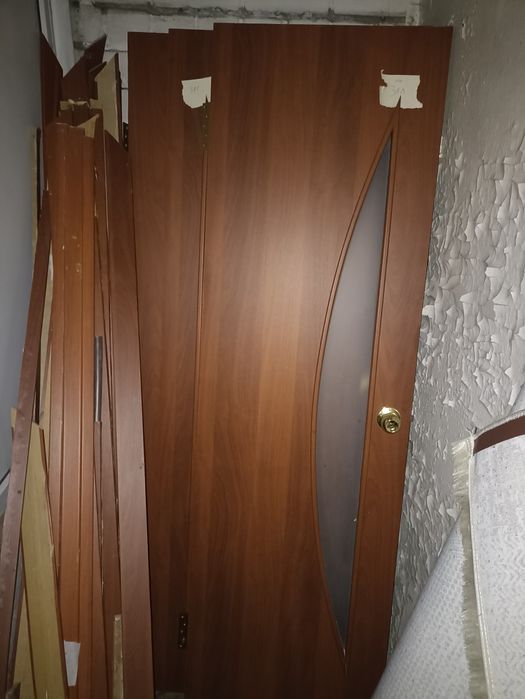 Двери межкомнатные бу
