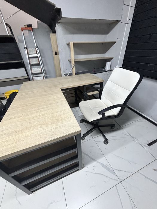 Стеллажи для магазина