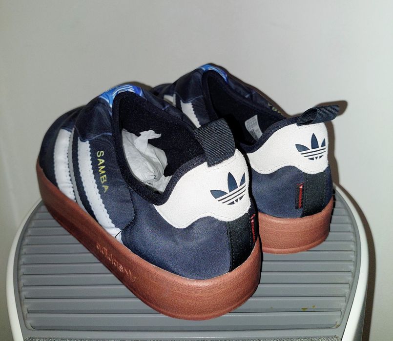 Adidasi originali Adidas Puffylette Samba Mas 43. Pt interior/exterior