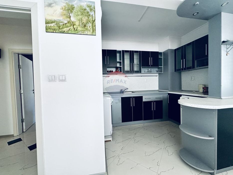 Продава се Тристаен апартамент в Варна, Бриз - 108 кв.м за 1843 €/кв.м - Снимка #3