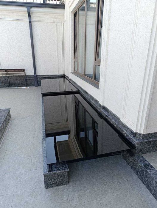 Раздвижные стеклянные навесы и козырьки