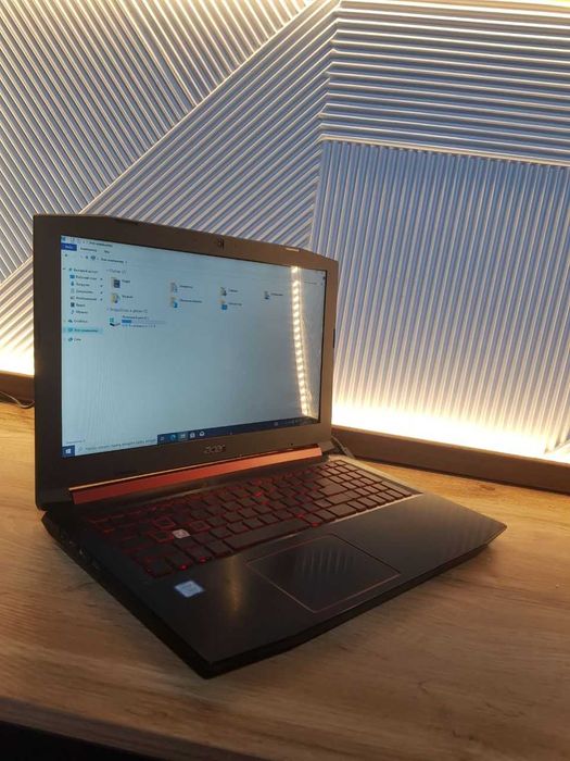 Acer Nitro 5  i5 8300H GTX 1050Ti 4Gb DDR4 8Gb Nvme 128Gb HDD 500Gb