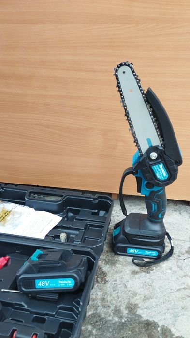 Мини электропила, секатор на батарейках