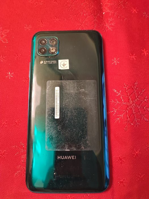 Продавам телефон Huawei P40lite