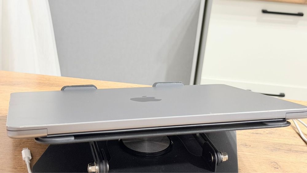 Macbook air M2 8/256