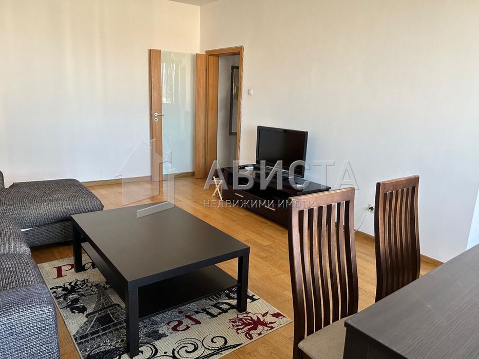 Дава се под наем Тристаен апартамент в София, Център - 120 кв.м за 1020 € - Снимка #4