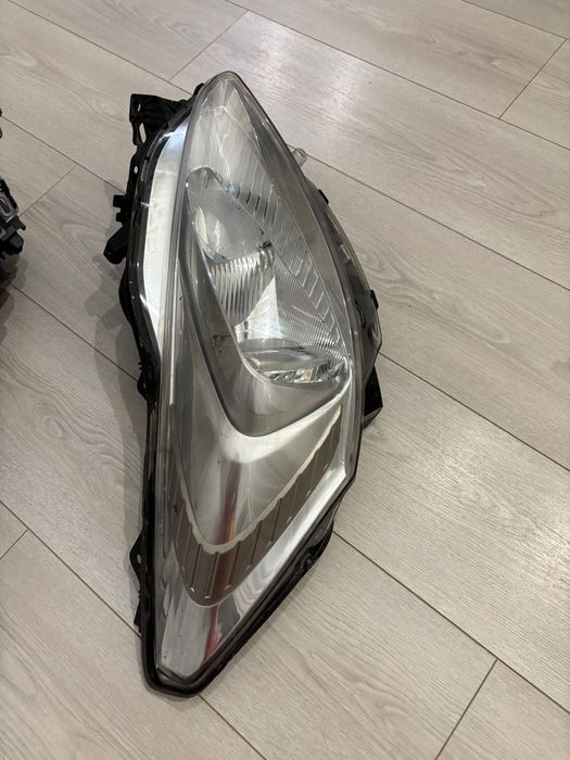 Faruri originale Peugeot 508 hibrid 2012