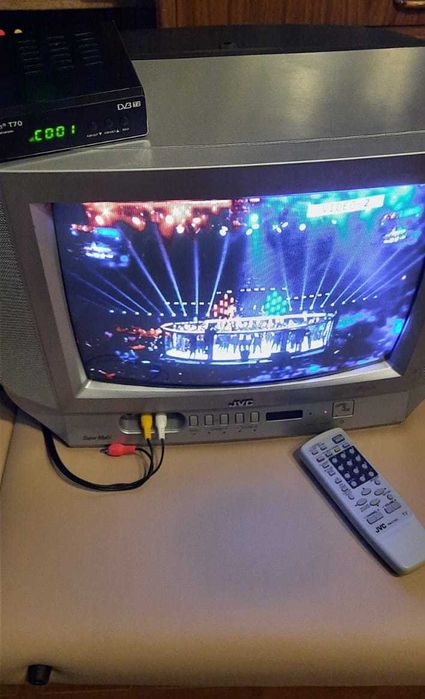 Телевизор JVC 14" c цифровой приставой(г.Алматы 23 канала), два пульта