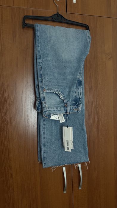 Нови дънки ЗАРА  .