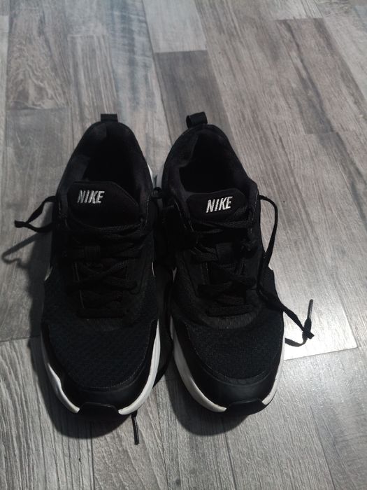 Adidași Nike Wearallday