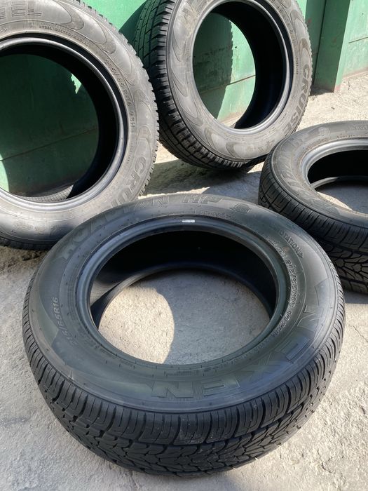 Продам резину (пара)  215/65 R16
