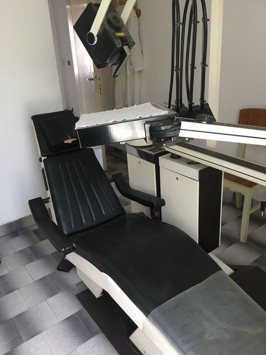 Продавам зъболекарски стол