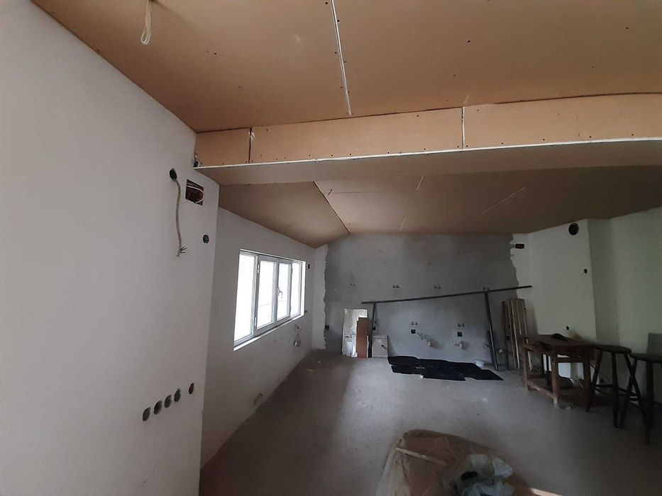 Продава се Къща в Габрово, Център - 273 кв.м за 673 €/кв.м - Снимка #1