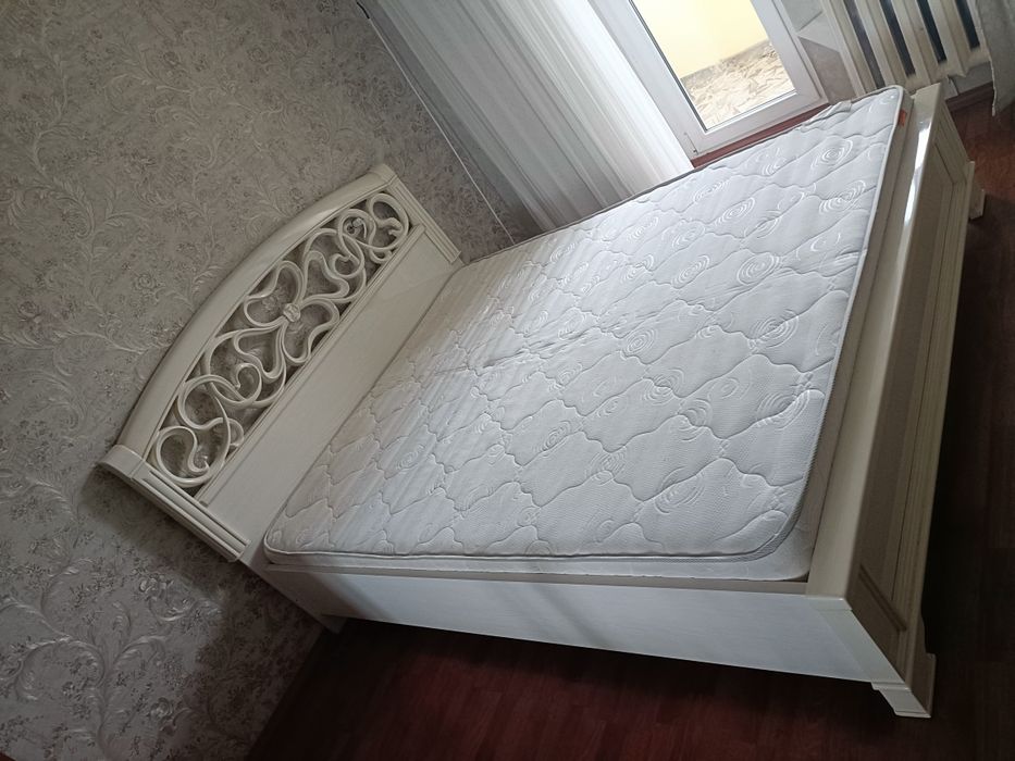 Кровать двуспальная срочно!