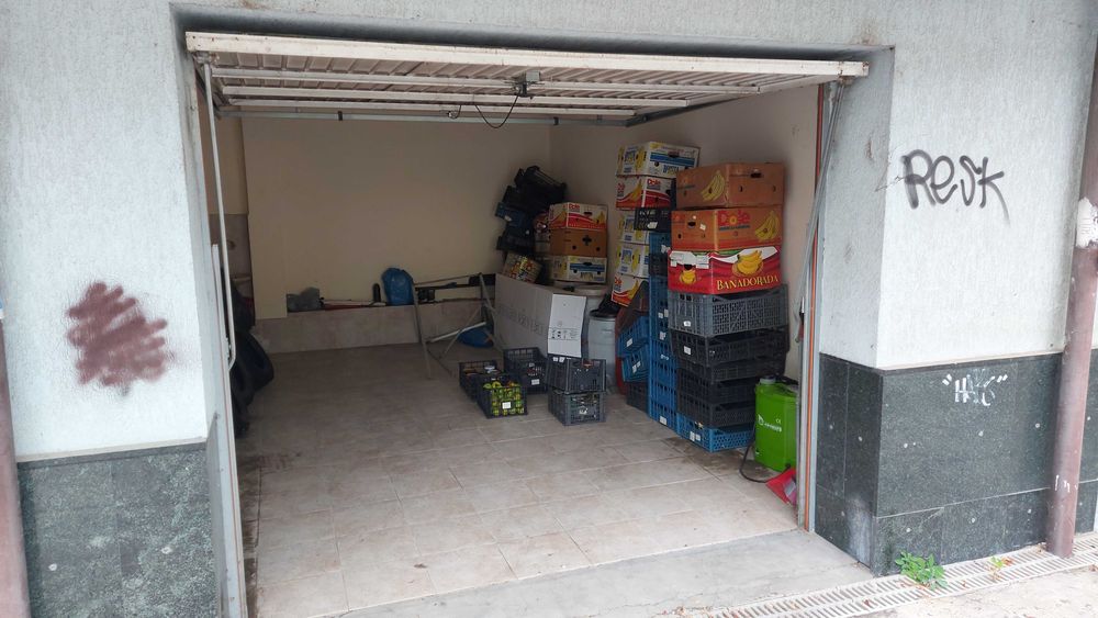 Дава се под наем Тристаен апартамент в София, Център - 88 кв.м за 179000 € - Снимка #13