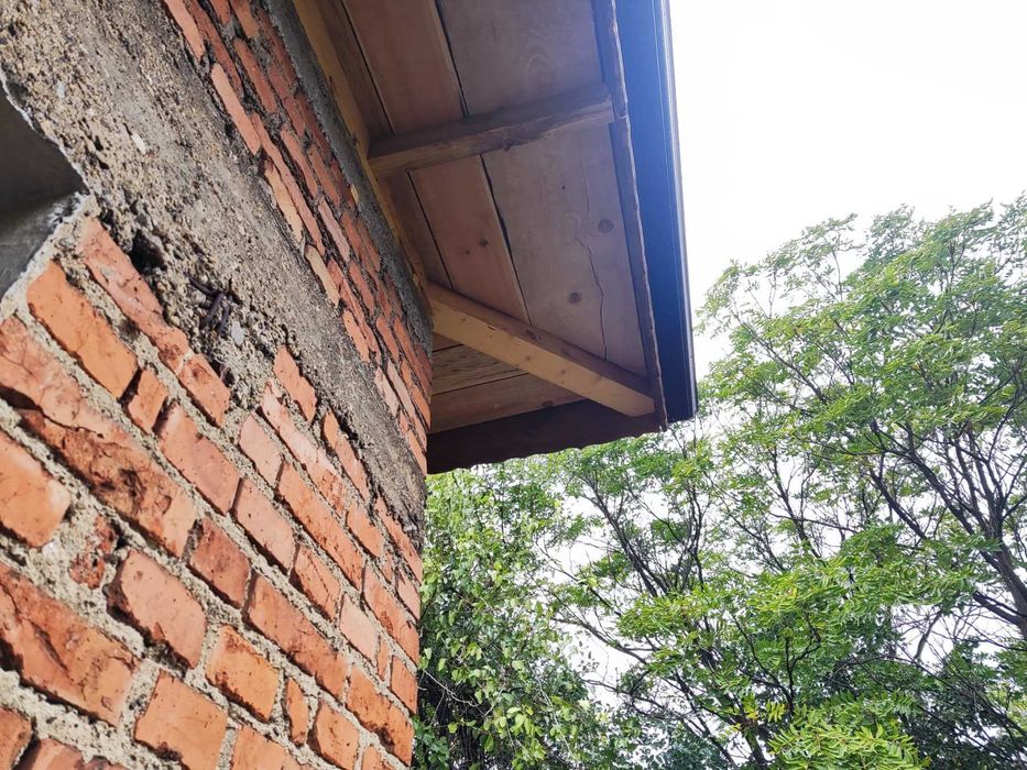 ЕРА МАКС продава етаж от къща до Поликлиниката в кв. Каргон, гр. Ямбол