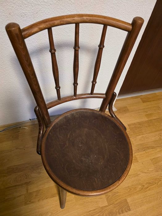 Scaun Thonet Interbelic „Vienna-Pâncota” – Piesă Originală cu Etichetă