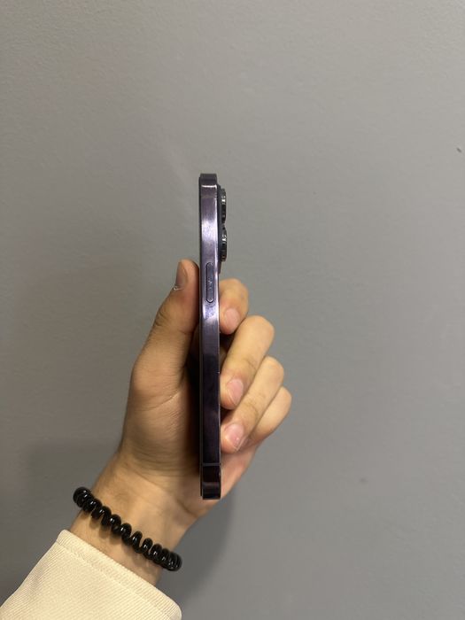 Срочно продаю Айфон 14 про