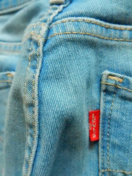 Blugi Levi's 311 Shaping Skinny. Marime 29. Impecabili, ca noi.