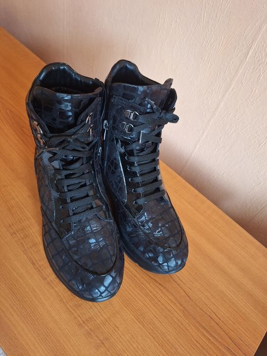 Дамски боти на Пещера Стил