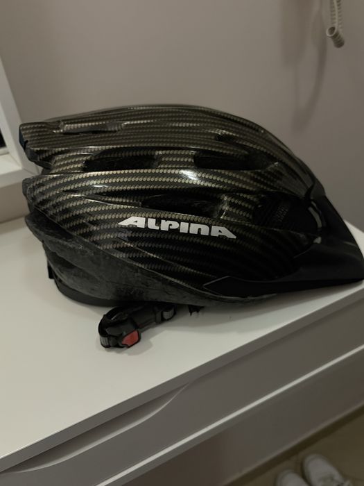 Каска за колоездене Alpina