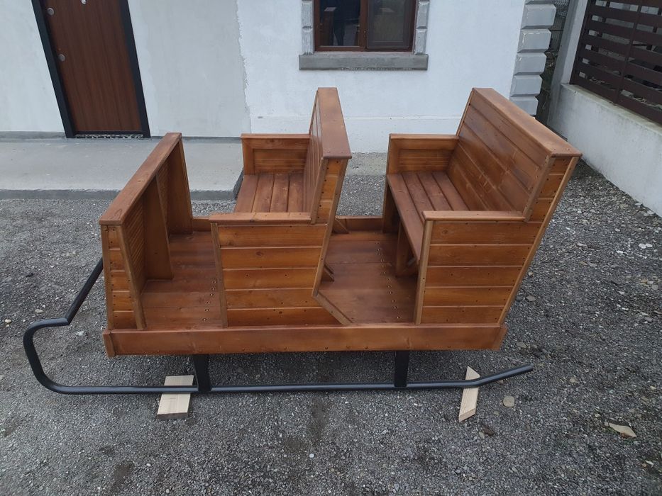 Vând sanie de dimensiuni mari