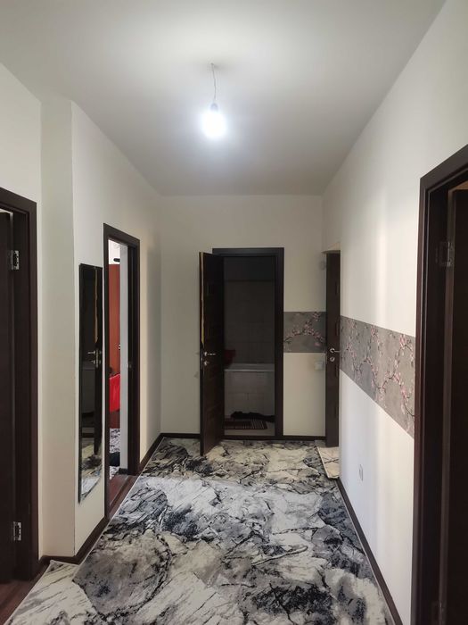 Tez va arzon 3 xonali uy sotuvda  6 mik. OASIS MARKET oldida