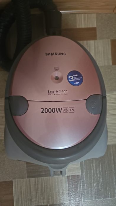 Пылесос Samsung.
