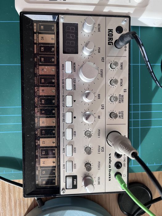 Volca bass