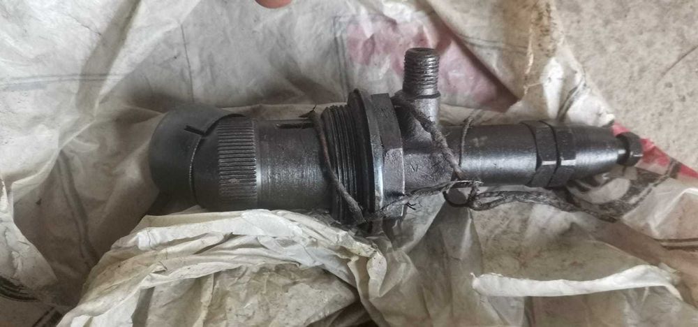 Продам разное,редуктора,емкости